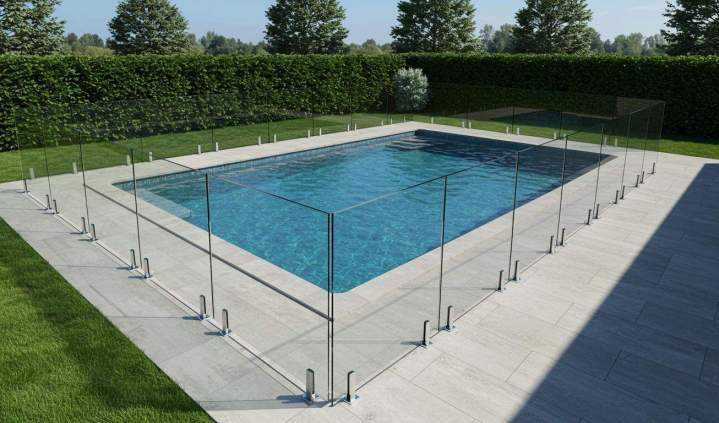Clôtures de piscine en verre : Sécurité et esthétique.